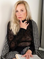 Charlie Rae Lingerie Strip & Pussy Play